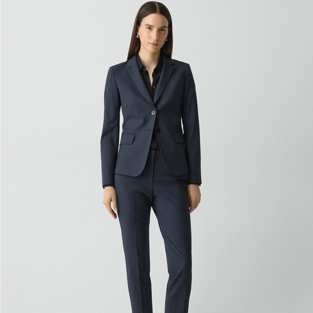 Theory Navy blue sz 6 Women Blazer jacket breathable stretch light fresh wool